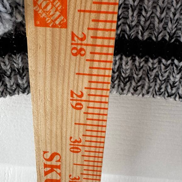 VTG Saturdays Retro 80’s 90’s V-Neck  Knit Sweater Red Black White Men’s Large - Picture 13 of 13